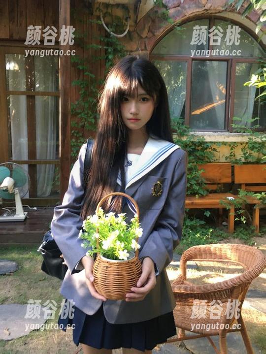 拥有黑猫猫ovo的居家写真集，网盘中免费提供下载服务.txt